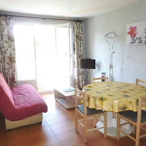  Appartement 2 Pièces Proche Du Port Et Des Plages France
